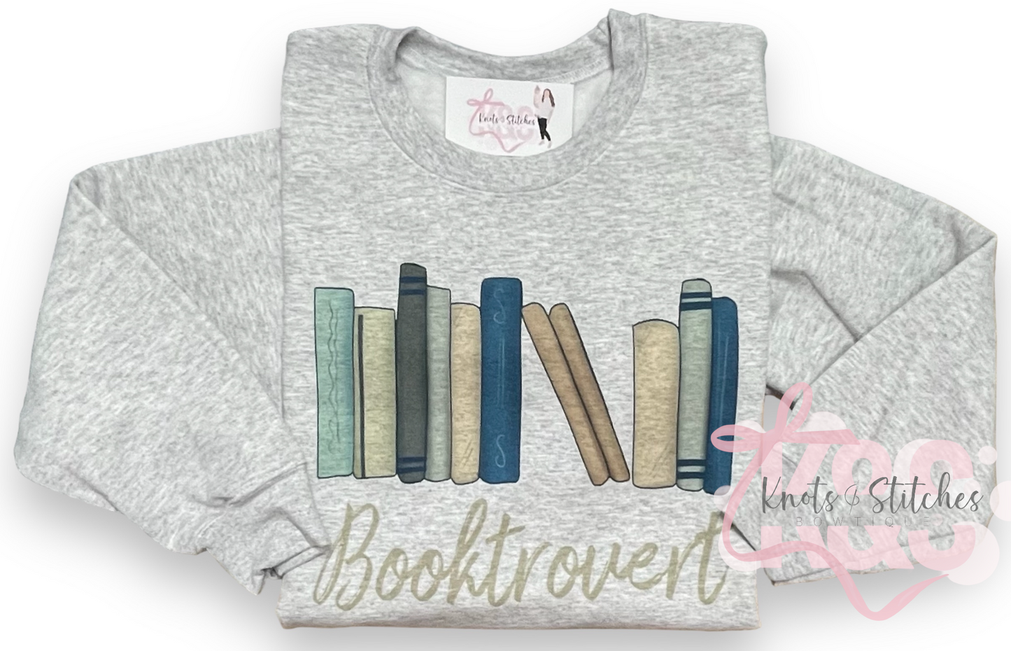 Booktrovert crew/ tee