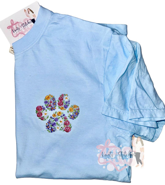 Floral pawprint embroidered tee
