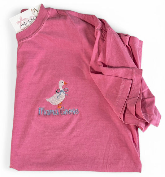 MAMA goose tee